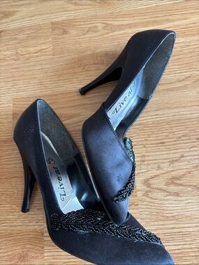 Black Beaded Pointed Toe Pumps